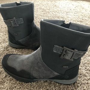 Womens Merrell Boots